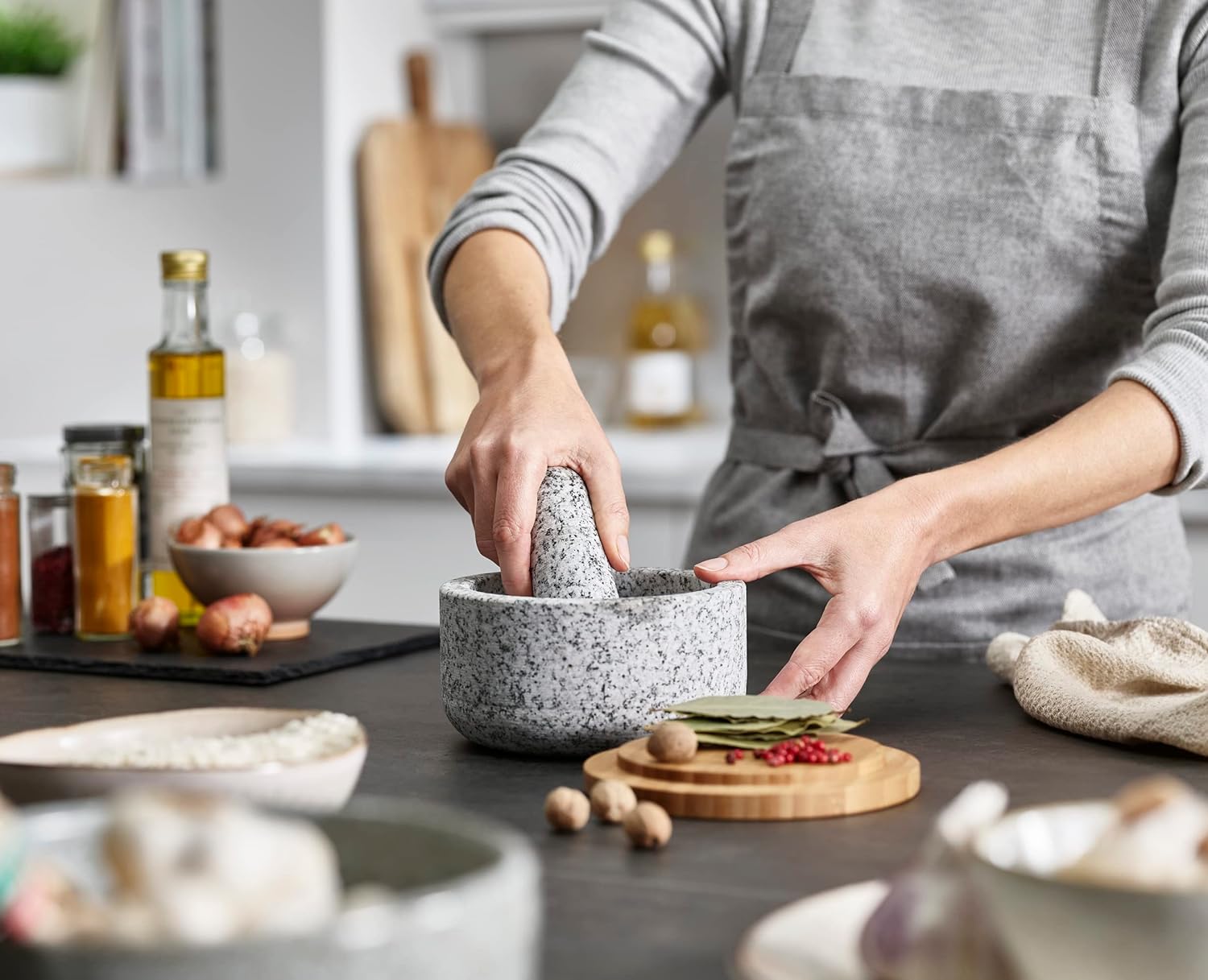 مدقة جرانيت بغطاء من الخيزران، - مراجعة Mortar Pestle Granite وسعره