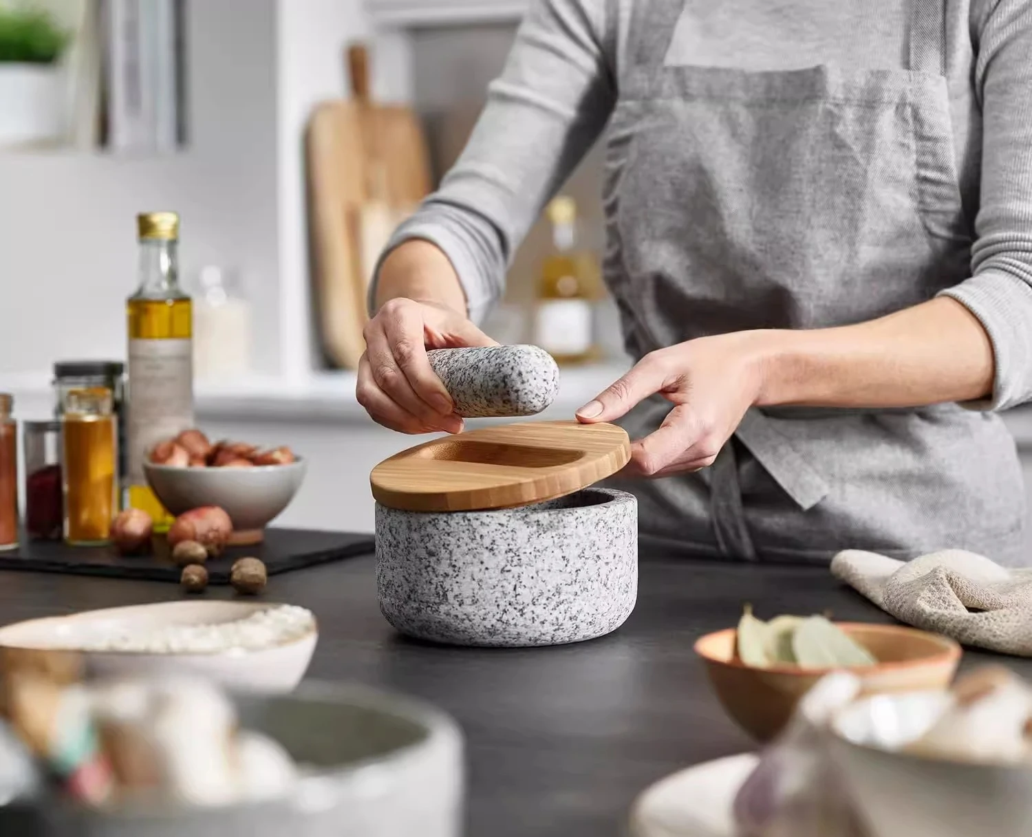 مدقة جرانيت بغطاء من الخيزران، - مراجعة Mortar Pestle Granite وسعره